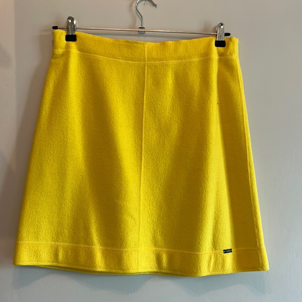 100% wool, fully lined Marc Cain Sport fun yellow skirt. Excellent condition. N5
